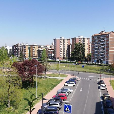 Sweet Home Milano B&B San Donato Milanese Bagian luar foto